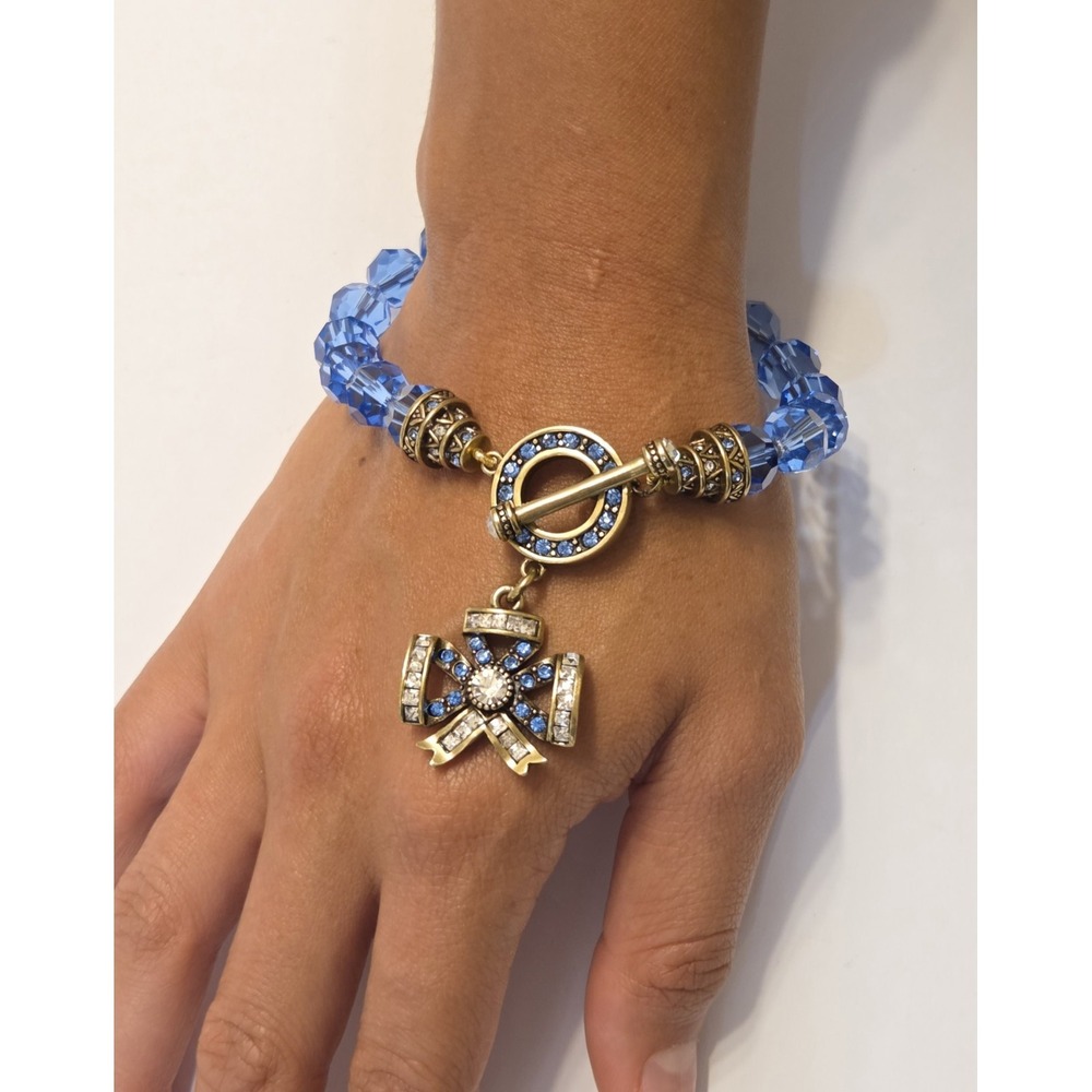 Stunning Retired Heidi Daus Pave‎ Crystal Bow Toggle Bracelet 9"